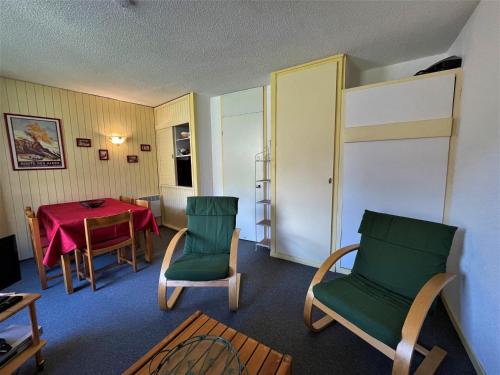 Appartement cosy aux Menuires, 4 pers, skis aux pieds, balcon sud-est - FR-1-452-375