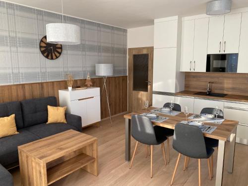 Zdjęcie z galerii obiektu Apartment Petra Klinovec w mieście Loučná pod Klínovcem