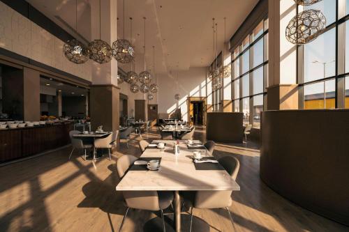 Εστιατόριο ή άλλο μέρος για φαγητό στο Radisson Blu Hotel, Buraidah