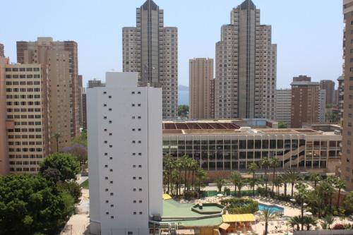 Nespecifikovaný výhled na destinaci Benidorm nebo výhled na město při pohledu z apartmánu