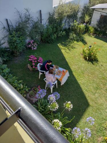 Κήπος έξω από το Habitación Hemerocallis - Hospedaje Lo De Juan y Mabel