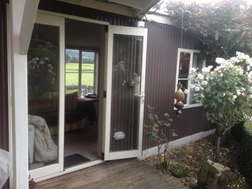 Tahakopa Lodge - Cabin