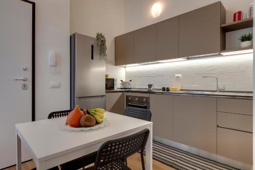 Guya Apartment by Mamo Florence