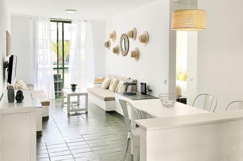 2The Best Location - Las Américas & Parking