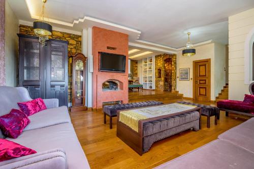 Luxurious Villa with gorgeous view and BBQ