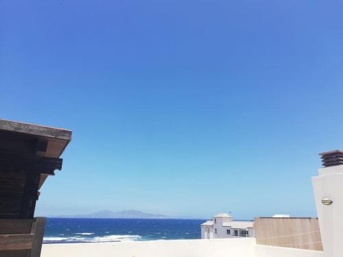 Punta del Isla - 3 bed apartment with amazing roof terrace