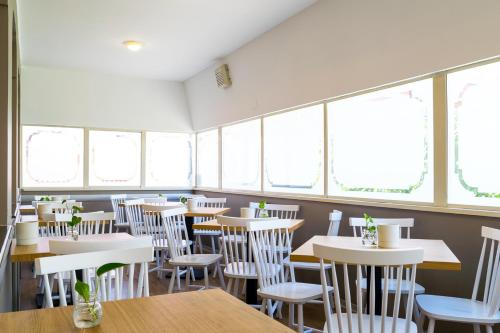 ホテル パシフィックにあるレストランまたは飲食店