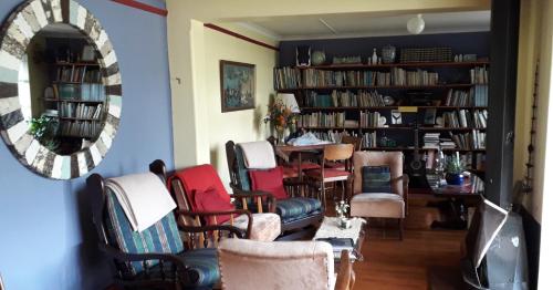 Perpustakaan di asrama