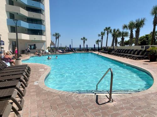 Sea La Vie Oceanfront Studio photo 44