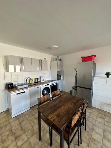 Foto Nice, big and central apartment with 2 balconies 3