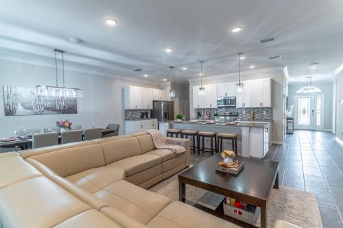341 Villa Sorrento – Photos 4