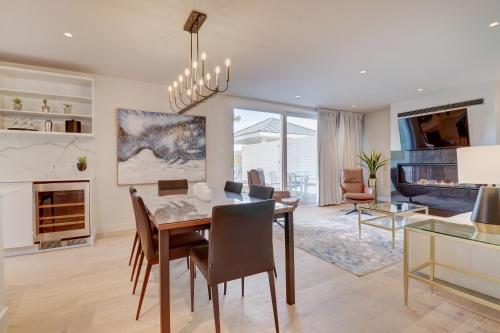 Μια τηλεόραση ή/και κέντρο ψυχαγωγίας στο Ripplecove Hotel & Spa