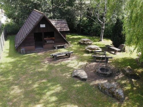 Zahrada ubytování Bungalow in Waldbrunn
