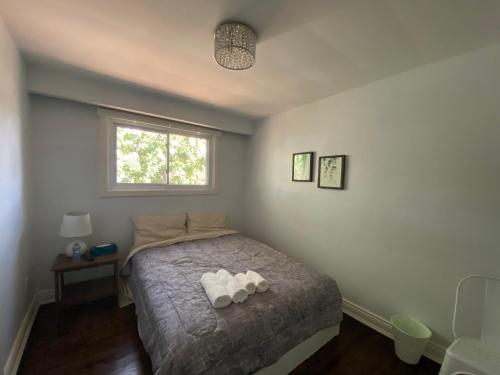 Yonge and Finch Subway !Q Spacious & Quiet Private Bdr with Shared Bathroom