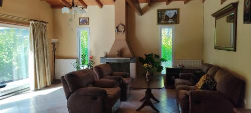 Χώρος καθιστικού στο Villa Ewa