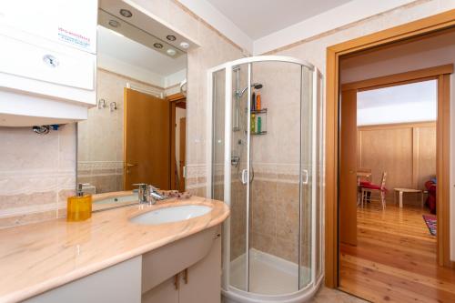 Un baño de Residence Molin