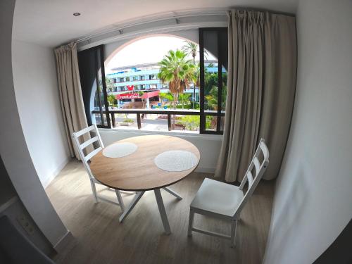 Parque Santiago I - Studio Apartment