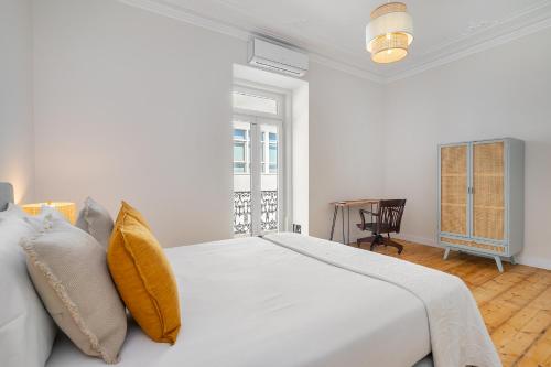 Whome - Brand New Luxury 4-Bed with Riverside Views & AC