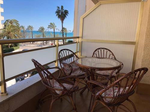 Brisa de Calafell - Davant la platja i amb parking