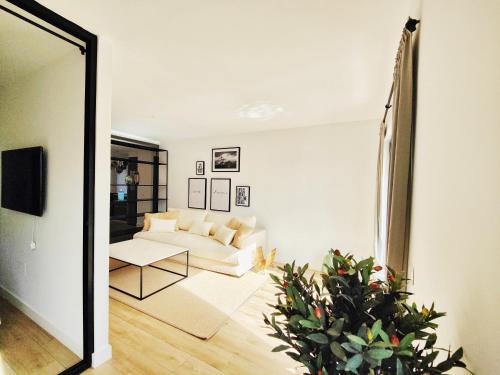 Marconi - Totally Renovated Apartment Fuengirola C