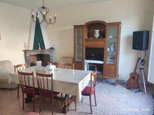 TV a/nebo společenská místnost v ubytování Casa Abenante
