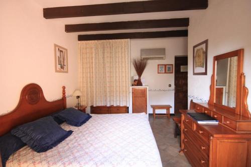 Postel nebo postele na pokoji v ubytování Petit Hotel Ses Rotges - Only Adults