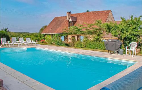 Amazing Home In St, Priest La Fougeres