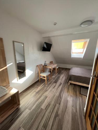 Μια τηλεόραση ή/και κέντρο ψυχαγωγίας στο Hotel Zorepad