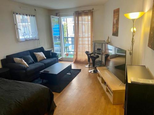 Afbeelding uit fotogalerij van Studio cosy avec balcon proche Paris in Boulogne-Billancourt