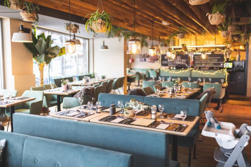 Ein Restaurant oder anderes Speiselokal in der Unterkunft Mountain Hotel Luis 
