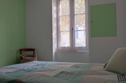 Krevet ili kreveti u jedinici u objektu Villa maraichine rénovée, grand jardin et wifi, entre Plage et Marché