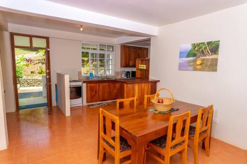 Gallery image of Oceanfront 3-bedroom villa with spectacular view! in Calibishie