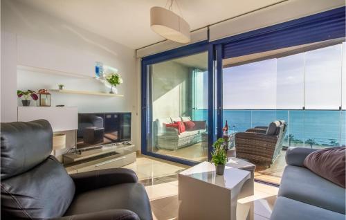 Χώρος καθιστικού στο Lovely Apartment In Torrevieja