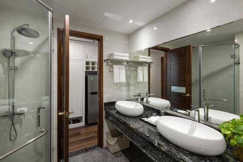 Ένα μπάνιο στο Branda Apartment & Hotel