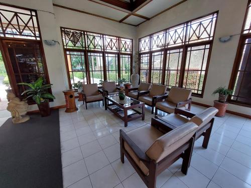 Fotografie z fotogalerie ubytování Puri Merbabu Asri v destinaci Ngepos
