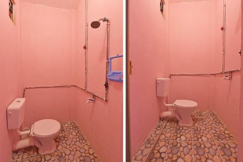 deux photos d'une salle de bains rose avec toilettes dans l'établissement Capital O 90664 Rabi Hotel, à Kota Bharu