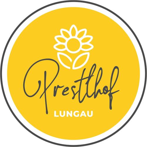 a yellow sticker with the words reiki lunguva at Prestlhof in Mariapfarr