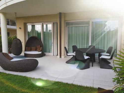Χώρος καθιστικού στο Sirmione Appartement Residenz Cesare