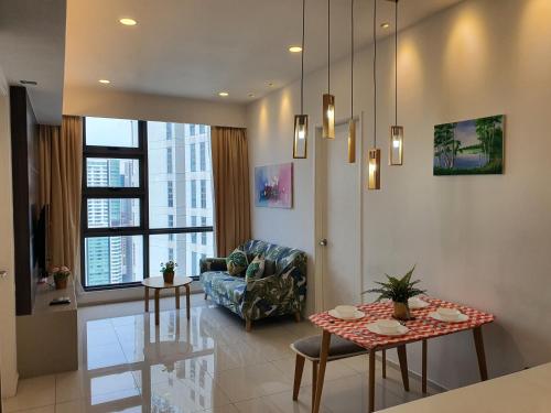 Coin salon dans l'établissement The Robertson Bukit Bintang by WEEGO Homes