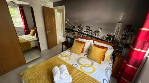 Ένα ή περισσότερα κρεβάτια σε δωμάτιο στο Stunning 3-Bed Apartment in Croydon