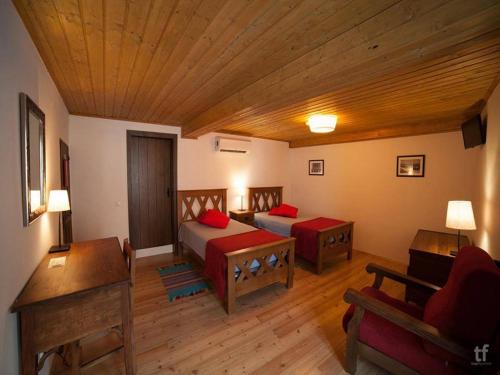 Postel nebo postele na pokoji v ubytování Estalagem de Marvão