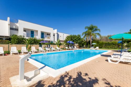 Luxury Holiday Home with Swimming Pool in Torre Lapillo