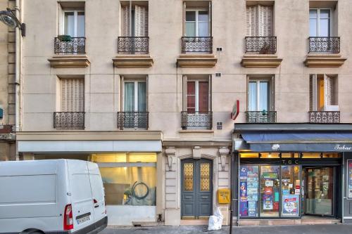 NEW ! Outstanding 2BR & 1BR Apt in Paris 15