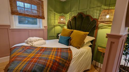 Katil atau katil-katil dalam bilik di The Seelies - Luxury Aparthotel - By The House of Danu