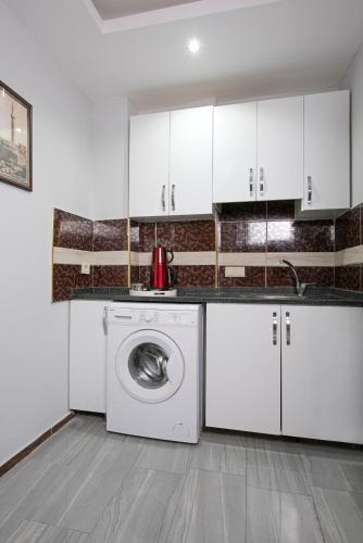 Dapur atau dapur kecil di Gvar Apart Hotel