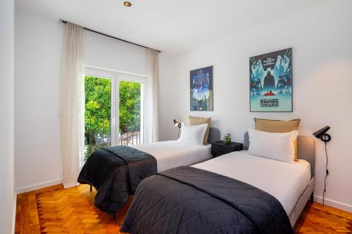 WHome Prime Location w AC 3-Bed Duplex Perfect for Families ONLY