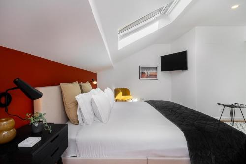 WHome Prime Location w AC 3-Bed Duplex Perfect for Families ONLY
