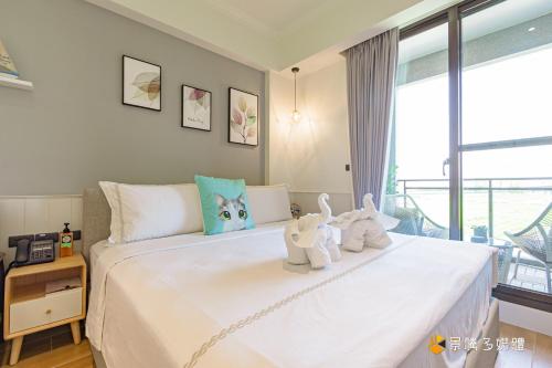 Una cama o camas en una habitación de Mika BnB