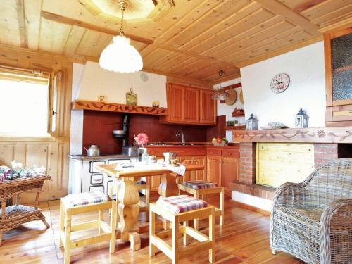 Hilltop chalet in Lamon with views – Photos 2
