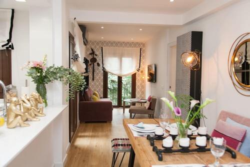 Modern & Nice Apartment. Old town. Private parking